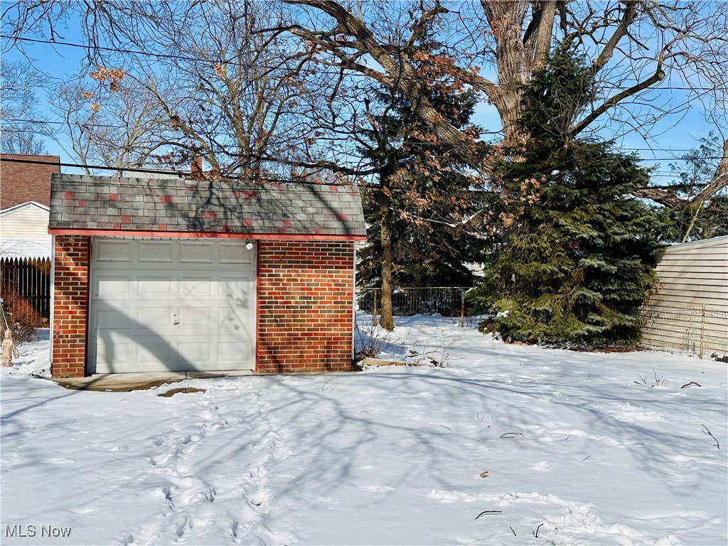 3330 Grovewood Avenue, Parma, Ohio image 43