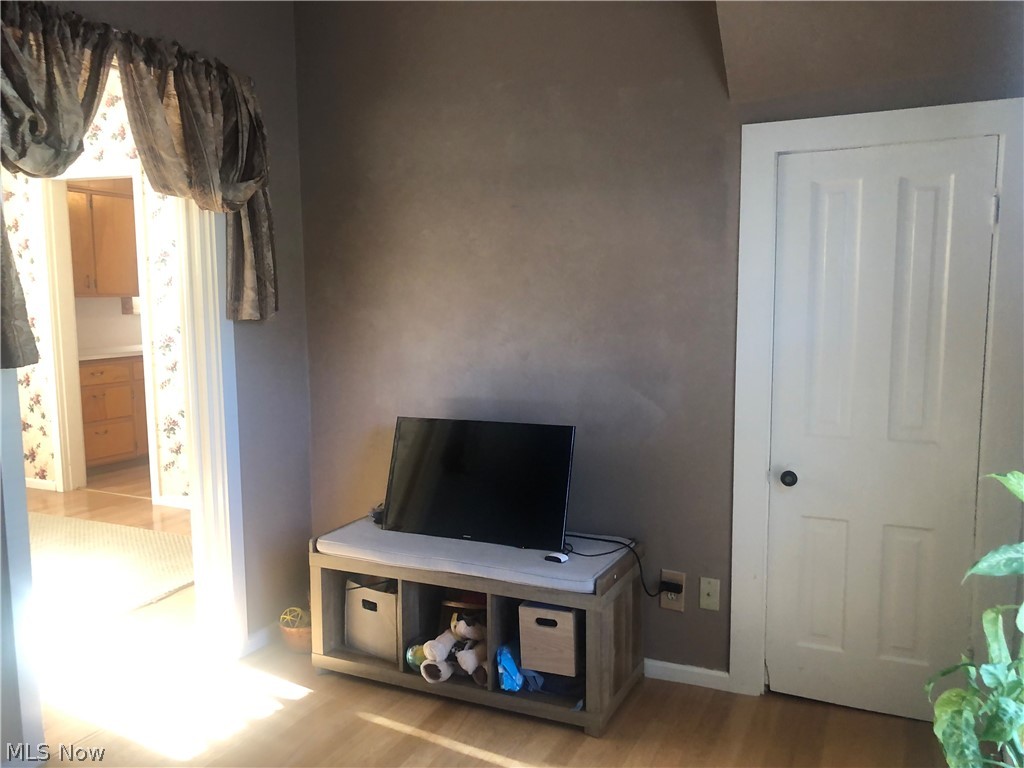 S S Warnes - Residential