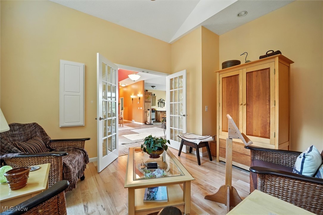 Roaming Rock Xx - Residential