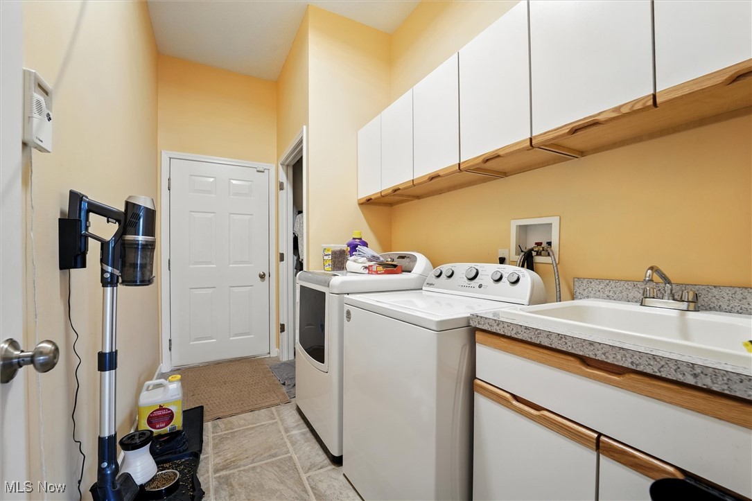 Roaming Rock Xx - Residential