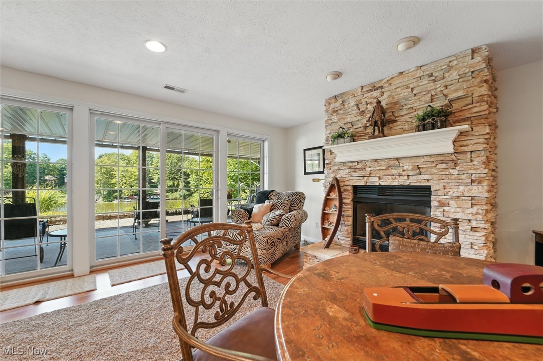 Roaming Rock Xx - Residential