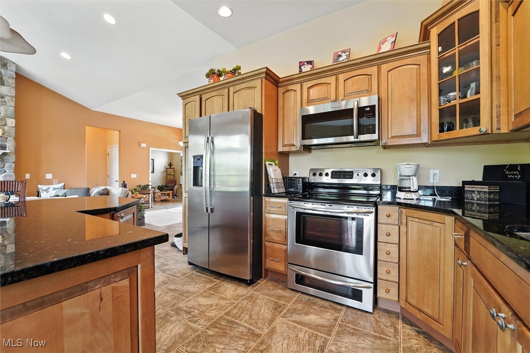 Roaming Rock Xx - Residential