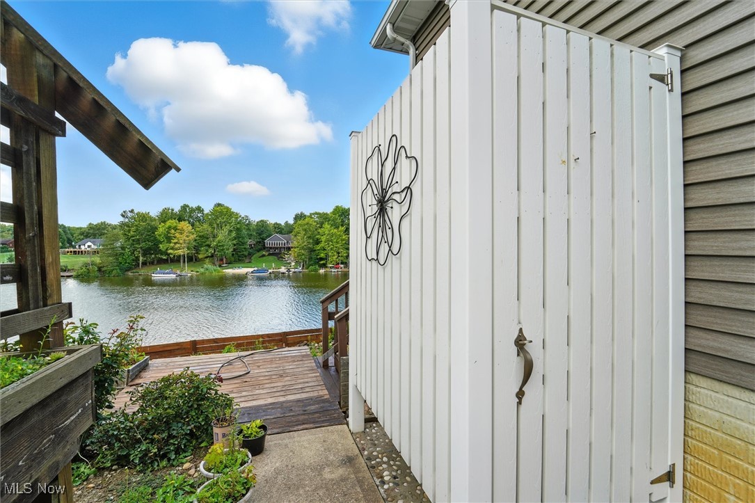 Roaming Rock Xx - Residential