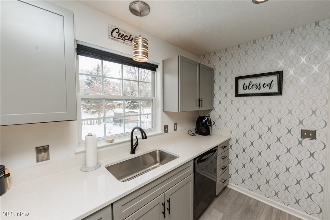 Sandstone Ridge - Residential