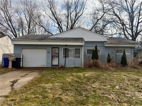 18062 Blandford Road Cleveland OH 44121
