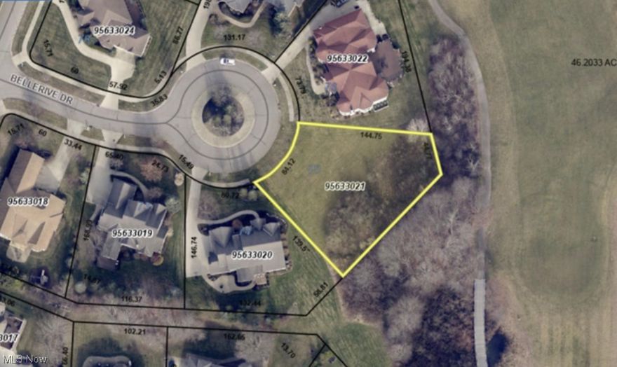 Fantastic opportunity to own one of the last remaining , Cul de Sac lot located in the upscale, gated community of Signature of Solon! This development is situated on premier golf course with the backyard for this parcel to overlook the 18th hole of the course AND boasts views of the clubhouse, waters and fairway. Signature of Solon offers, golf and social membership with private clubhouse, gym, pool and gated entrances! Don't forget to ask about the fully approved CUSTOM architectural plans that are ready for complete construction if desired.  Must see to appreciate,  Call today!