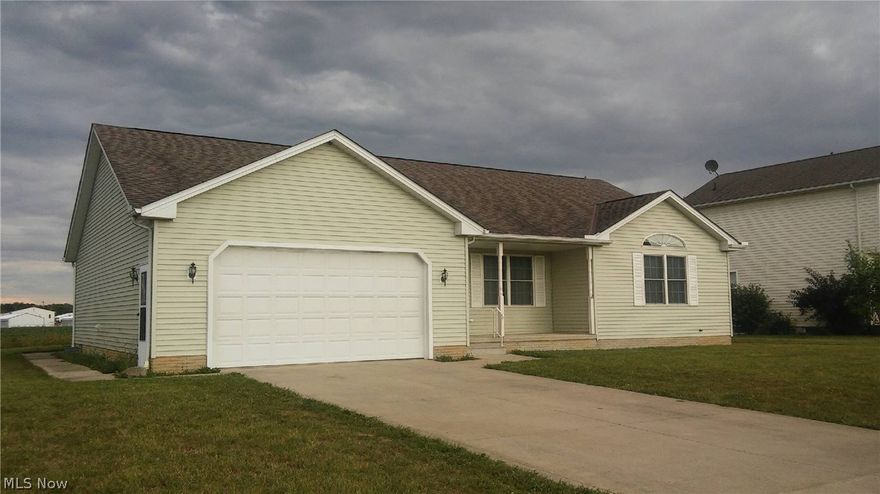 Wonderful Skeen custom built home in Wellington's Parkside Reserve development.  This 3 bedroom, 2 bath home has been completely repainted and is in move in condition.  It features a large eat in kitchen adjacent to the open family room and an sun room.  Huge full basement is waiting for your finishing touches.  Easy in and out of development.