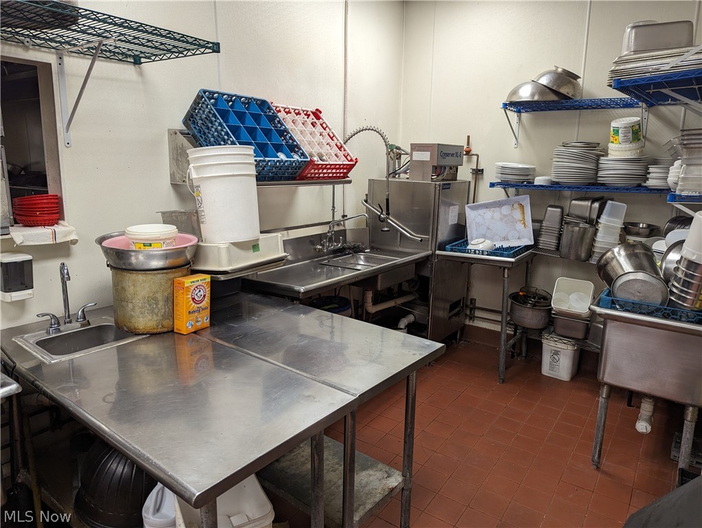 South Akron - Commercial Sale