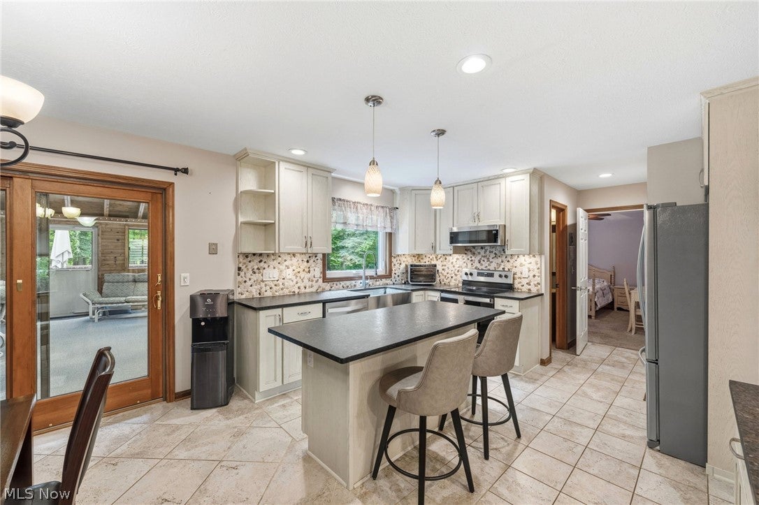 5196 Linda Drive