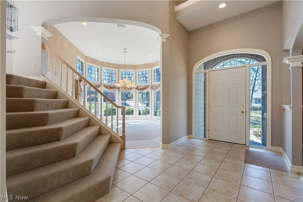 Photo of 5412 Downingsgate Circle NW, Canton, OH 44718 (MLS # 5190706)