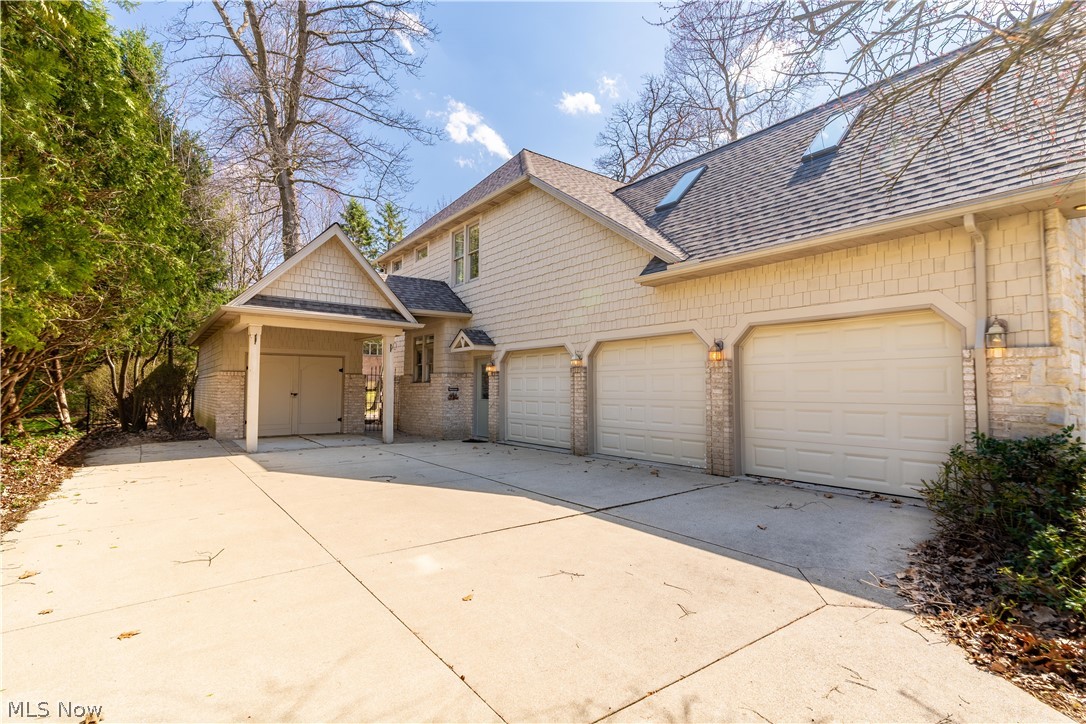 Woods At Nobles Pond - Residential
