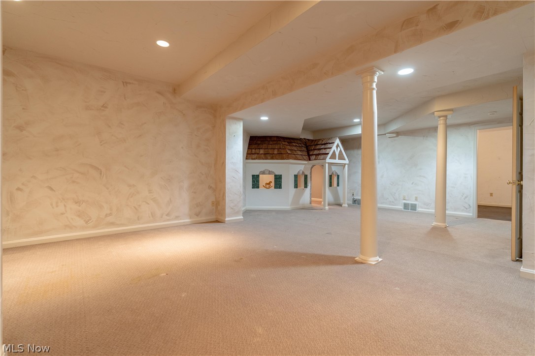 Woods At Nobles Pond - Residential