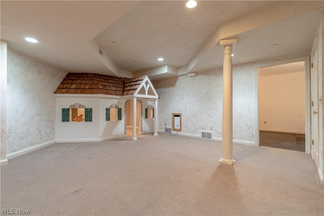 Woods At Nobles Pond - Residential