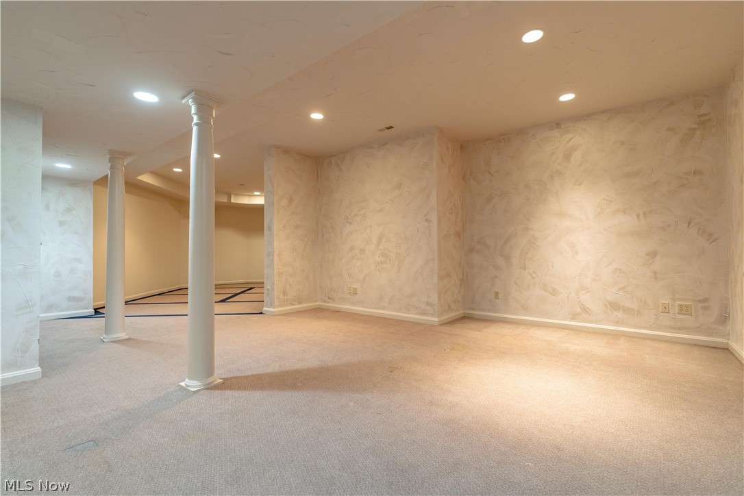 Woods At Nobles Pond - Residential