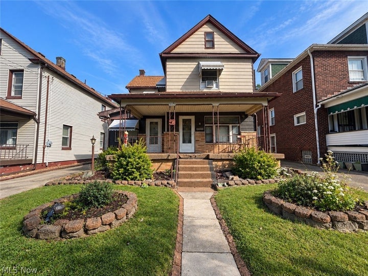Photo 1 of 26 — 214 Reed Avenue, Campbell, OH 44405