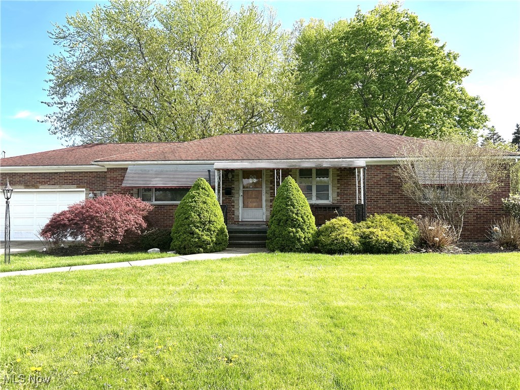 42605 Grandview Drive, Elyria, Ohio image 1