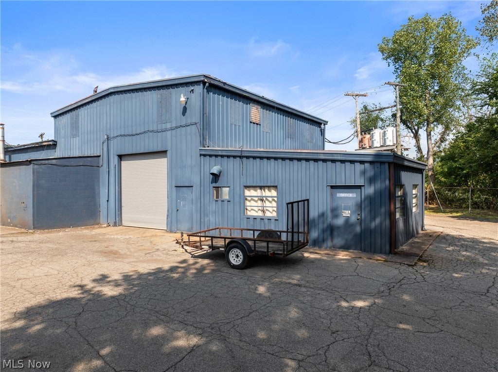 1702 Wheeling Avenue