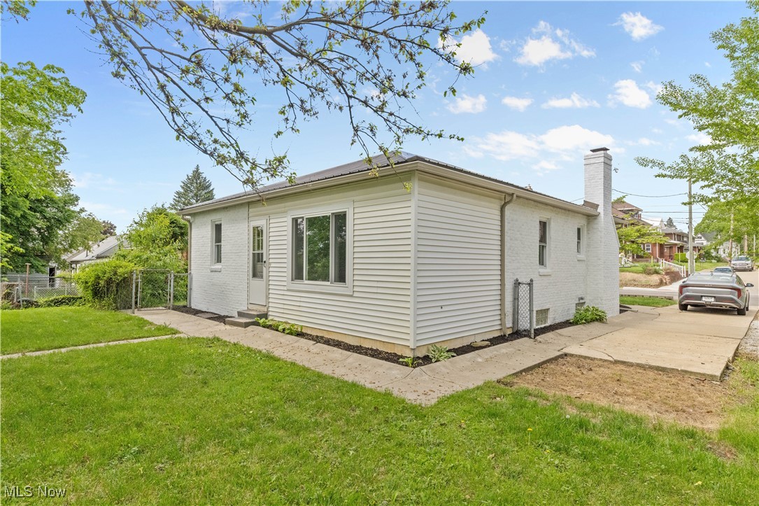 1640 Cherry Avenue, Canton, Ohio image 34