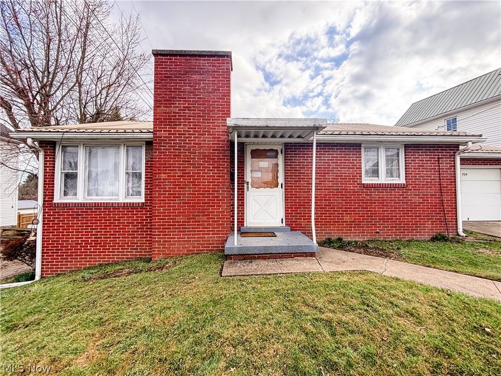 Photo of 724 E Main Street, Barnesville, OH 43713 (MLS # 5192806)