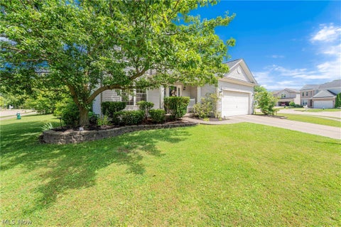 Tiny photo for 9049 Wynford Lane, Olmsted Township, OH 44138 (MLS # 5220090)