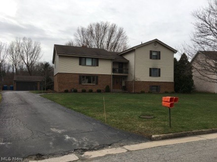 Freshly painted 2 bedroom condo. Steps up all on one floor. Features living room, dining room, kitchen with appliances, basement storage and laundry. Great wooded view from deck. Garage with opener. Average HOA 180 month includes heat, water, sewer, trash, landscaping, snow, and association insurance.