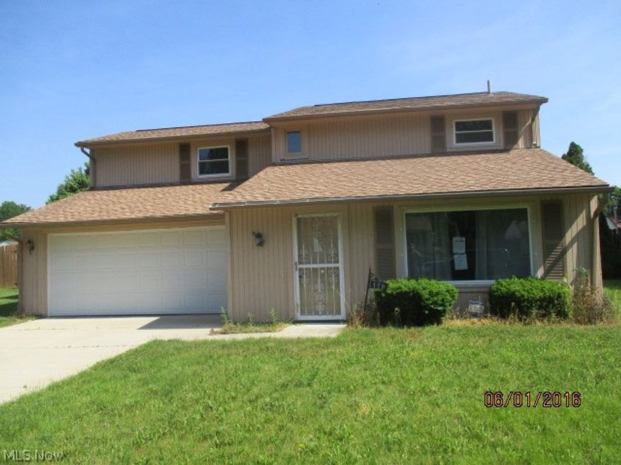 Don't miss out on this home with family room, 2nd floor laundry, oversize master suite, garage.
