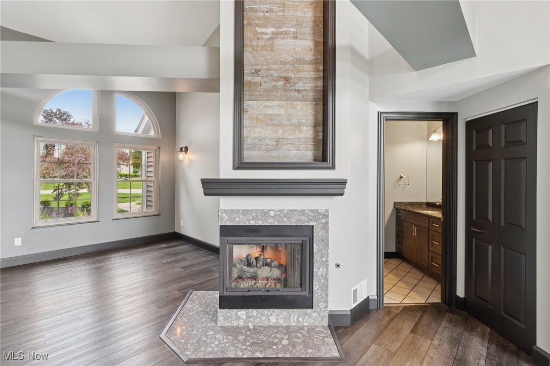322 N Bayshore Drive #3, Columbiana, Ohio image 9