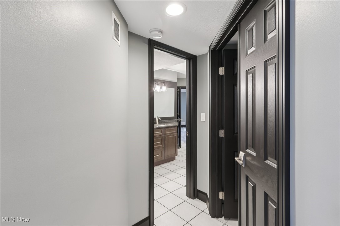 322 N Bayshore Drive #3, Columbiana, Ohio image 22