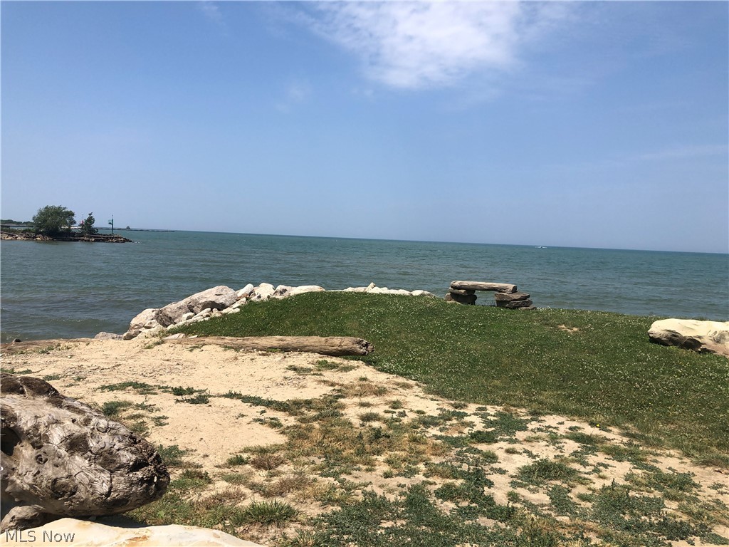 Chagrin Harbor Beach - Residential