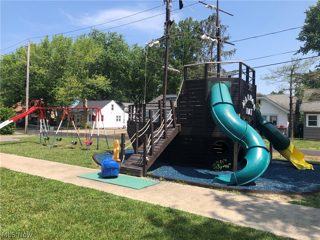 Chagrin Harbor Beach - Residential