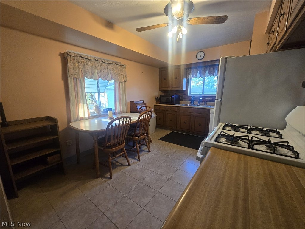 7670 Sleepy Hollow Drive