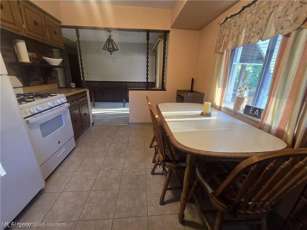 7670 Sleepy Hollow Drive