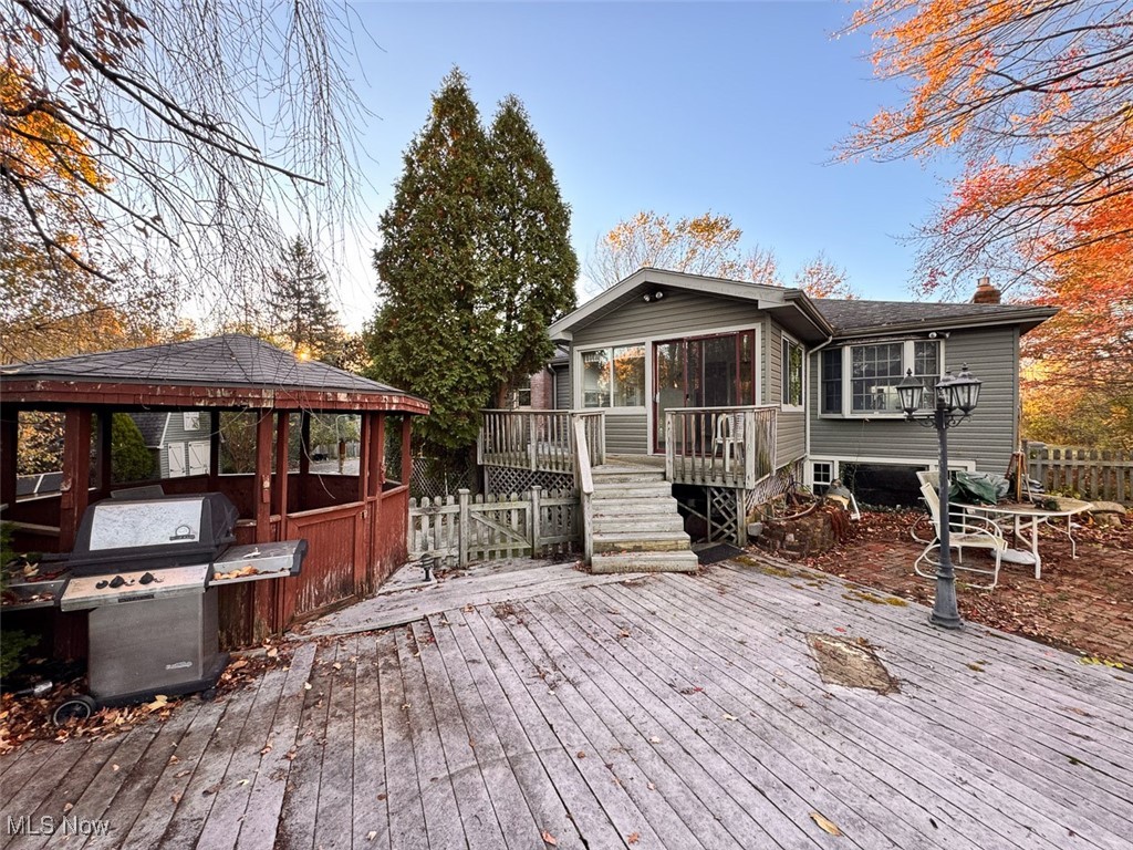 T&M Roberts 01 04 Divisi - Residential