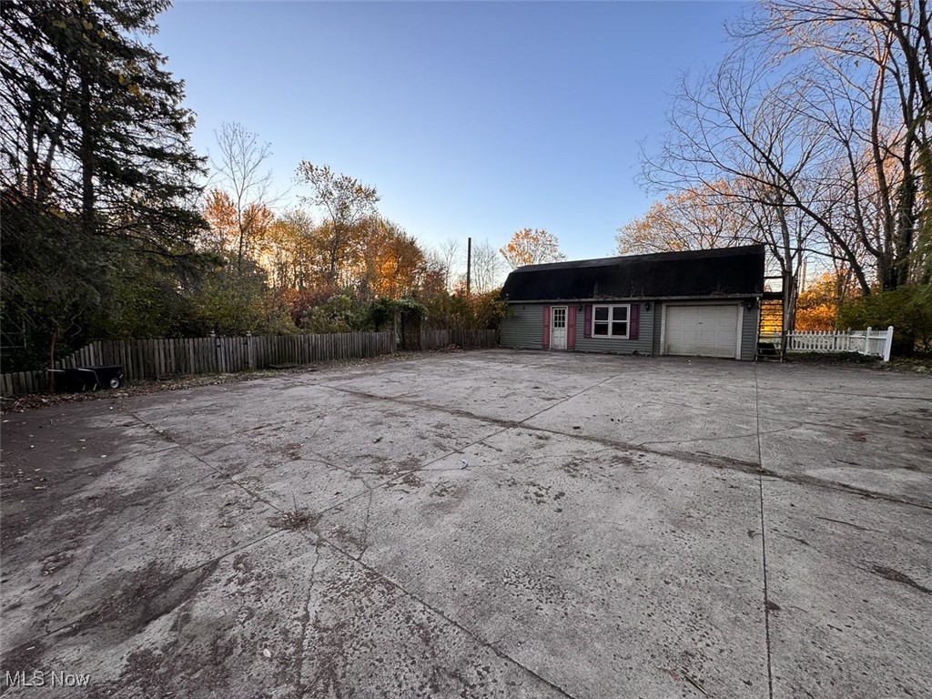 T&M Roberts 01 04 Divisi - Residential