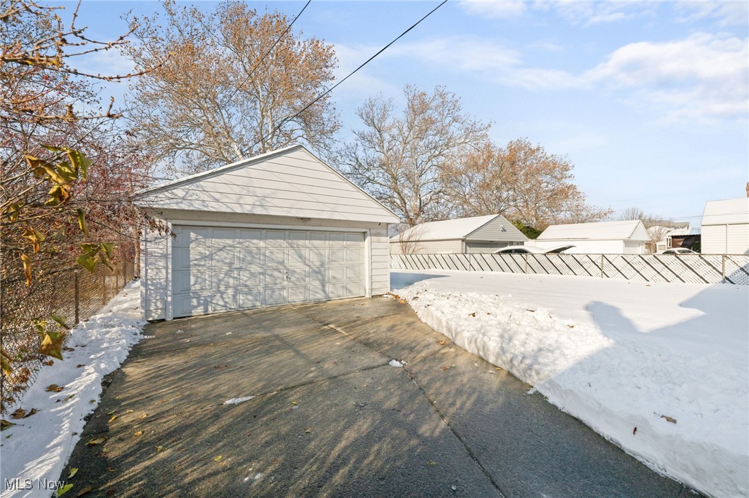 30411 Fairway Boulevard, Willowick, Ohio image 28