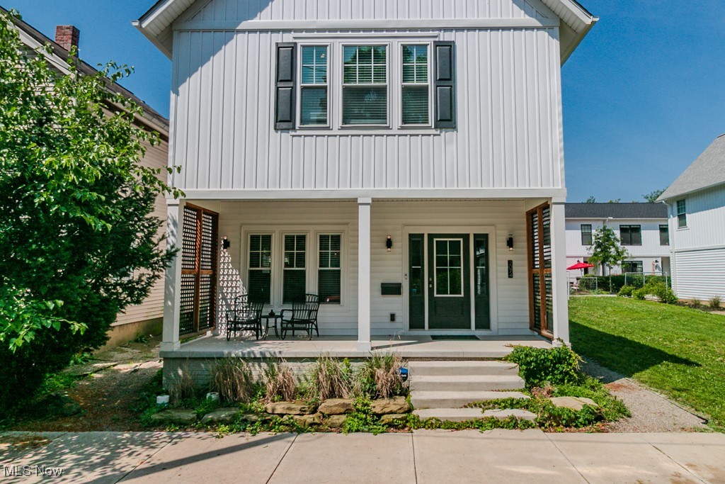 2074 W 33rd Street