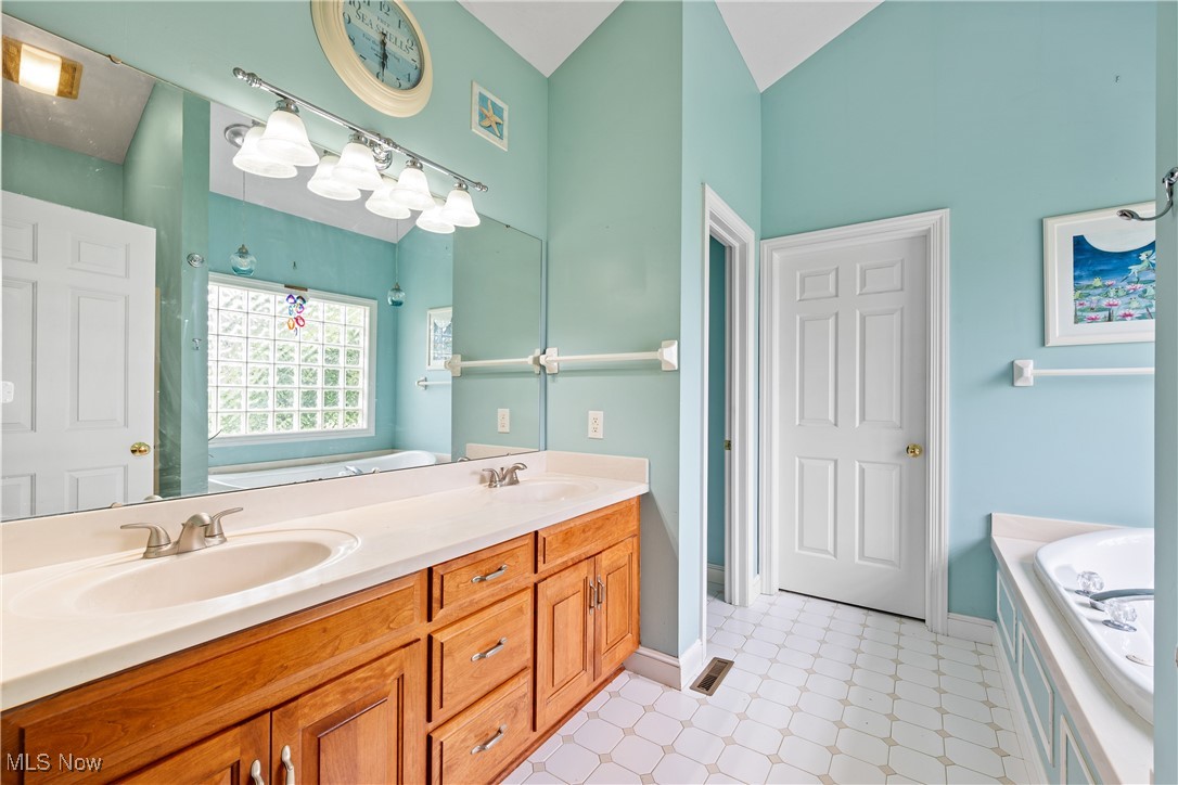 4344 Deer Creek Drive, Wooster, Ohio image 23