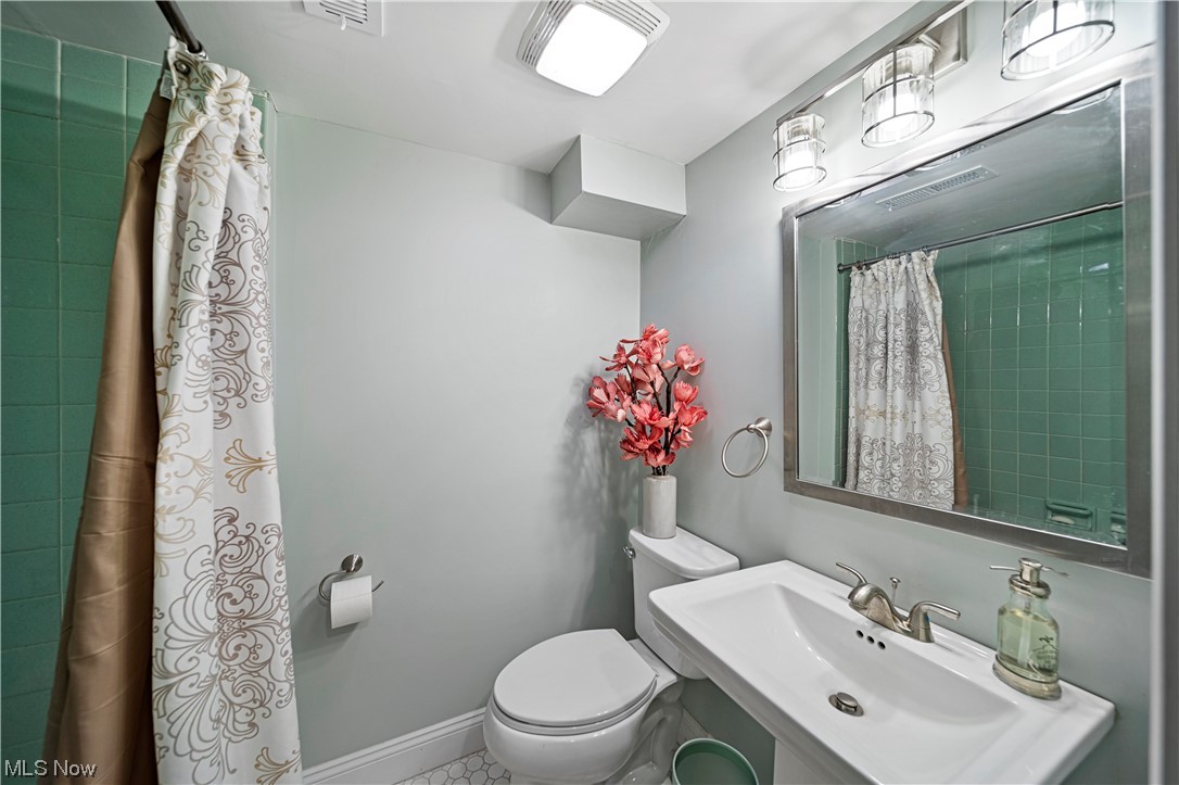 Gates Mills Blvd Estates - Residential