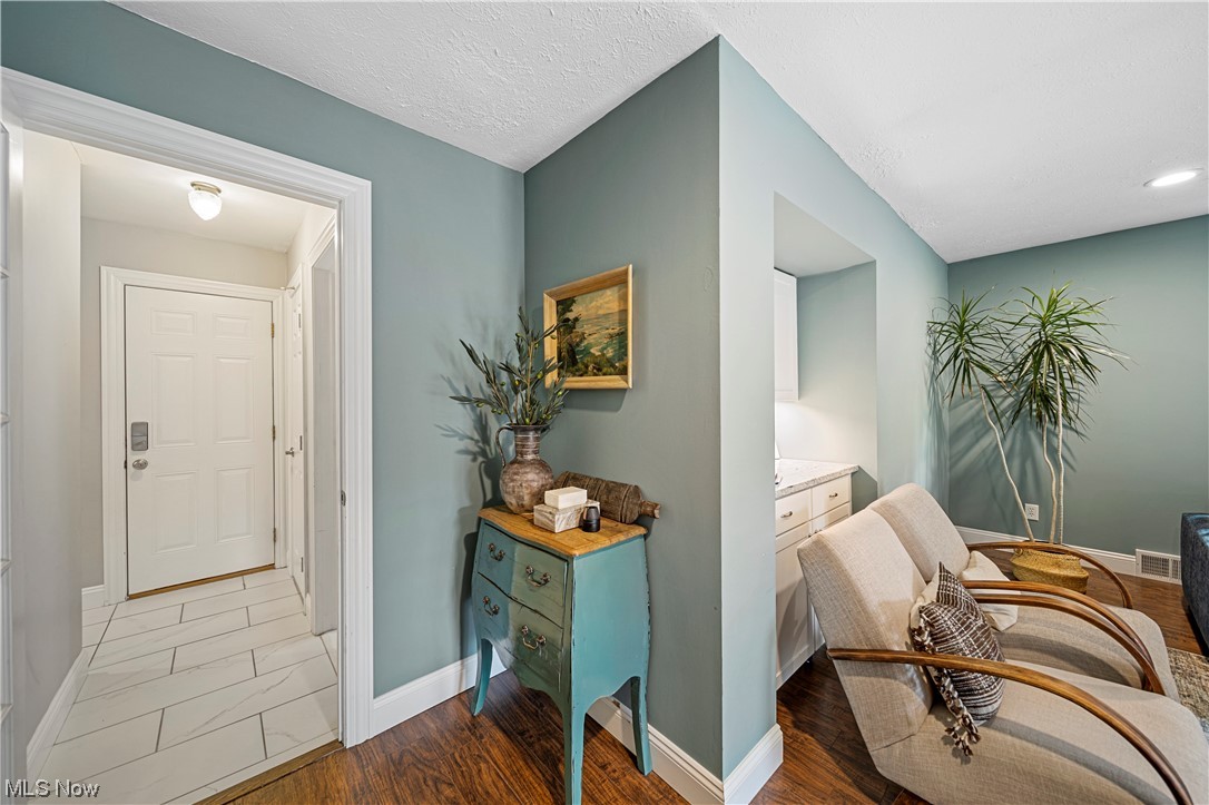 Gates Mills Blvd Estates - Residential