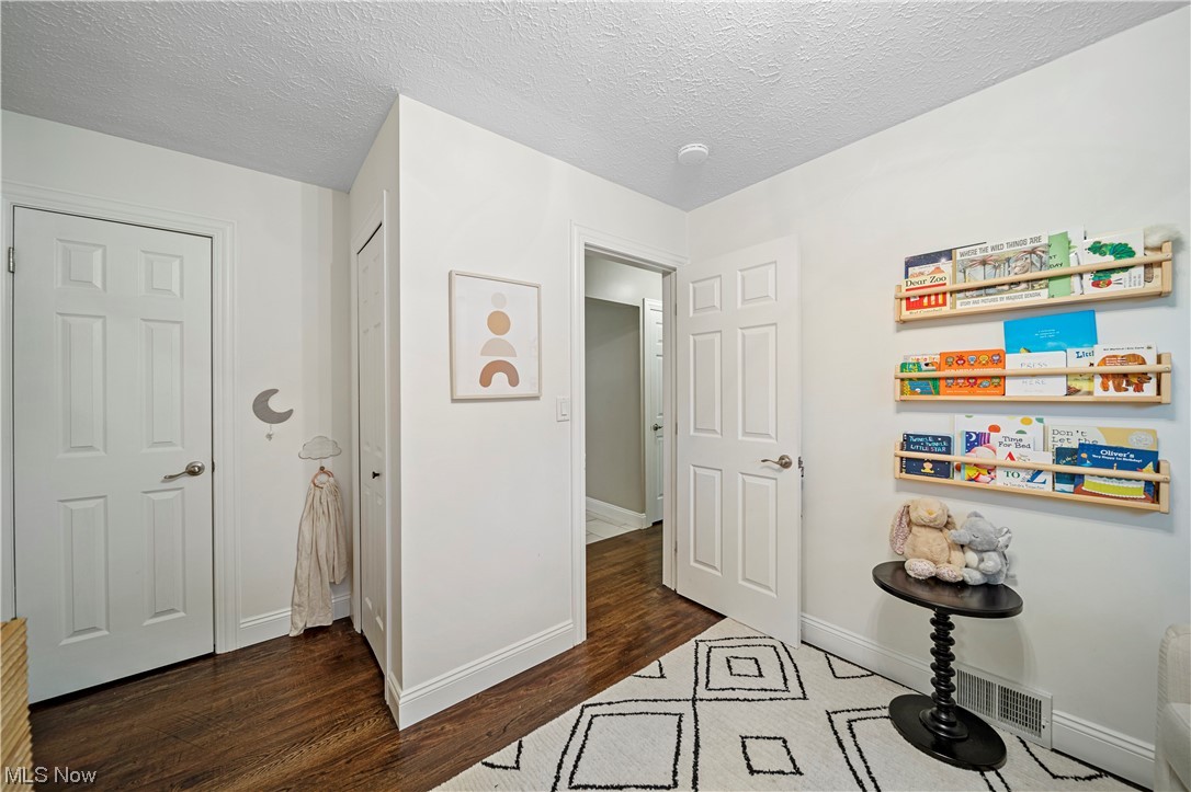 Gates Mills Blvd Estates - Residential