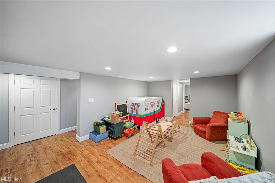 Gates Mills Blvd Estates - Residential