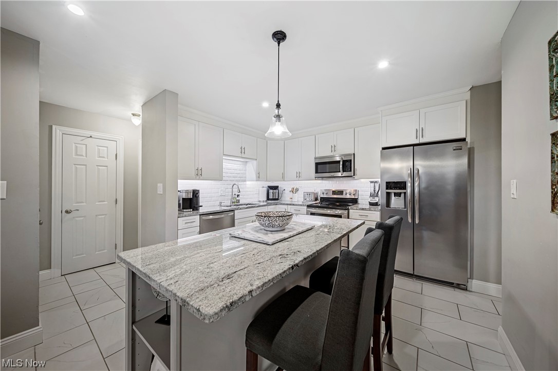 Gates Mills Blvd Estates - Residential