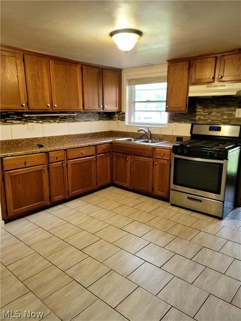 Tiny photo for 220 Robert Drive, Kent, OH 44240 (MLS # 5252868)