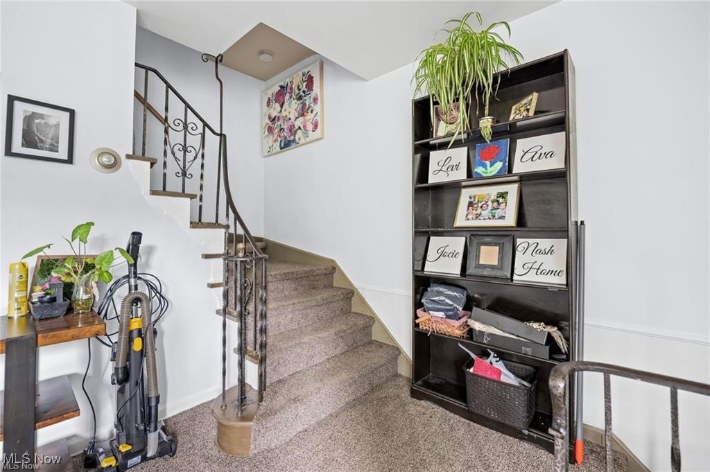 Euclid 03 - Residential Income