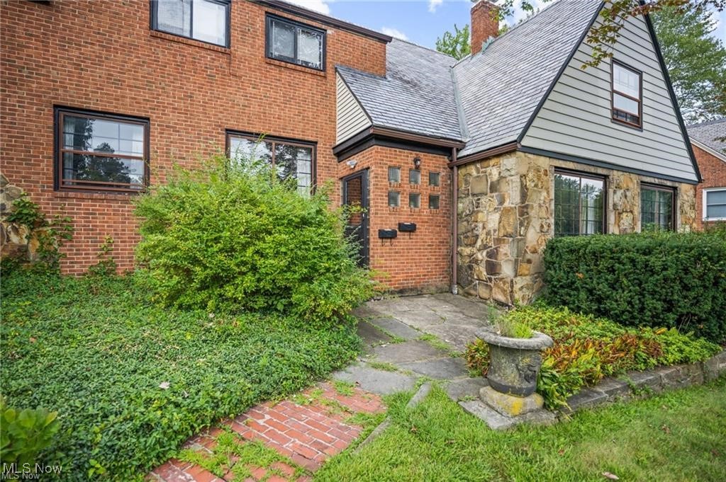 Euclid 03 - Residential Income