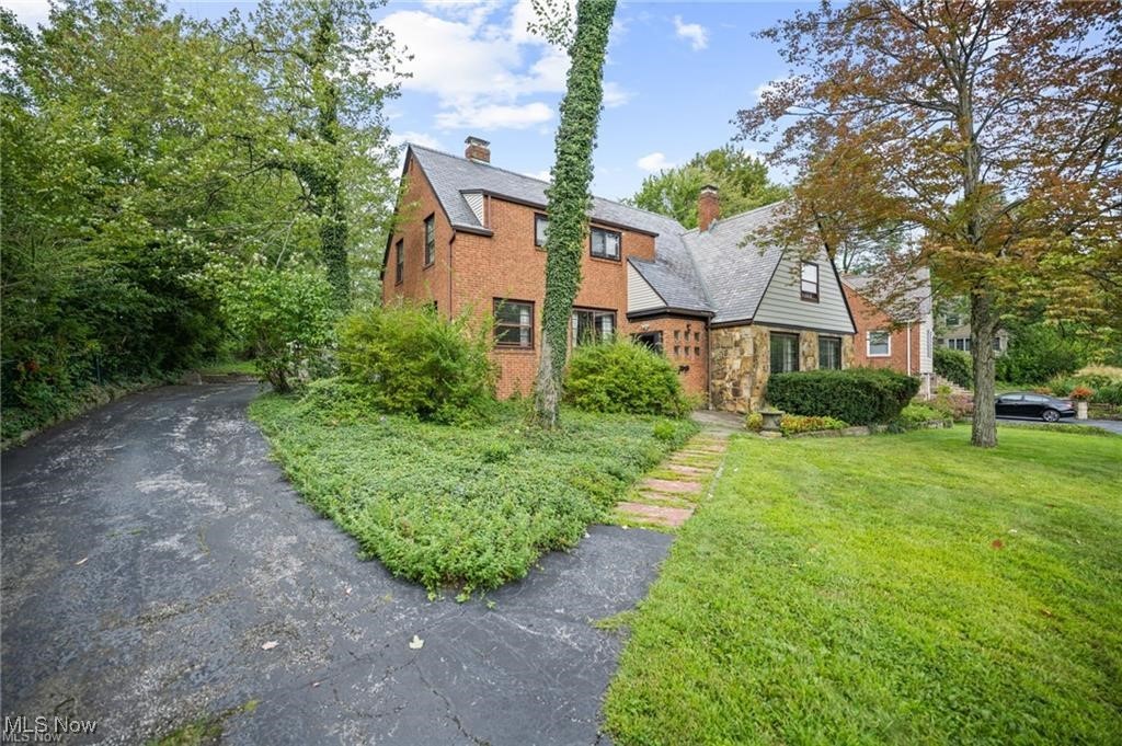 Euclid 03 - Residential Income