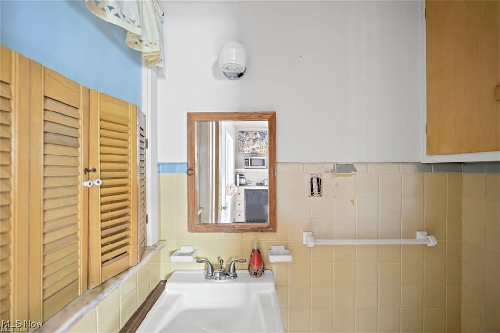 Euclid 03 - Residential Income