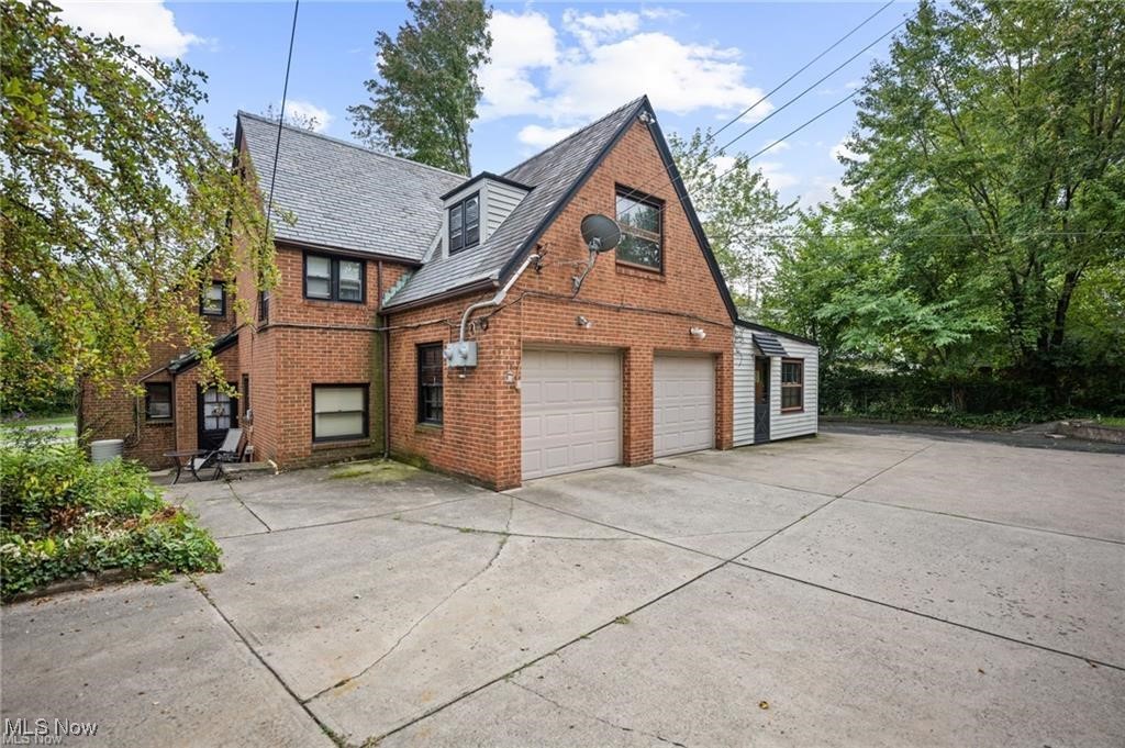 Euclid 03 - Residential Income