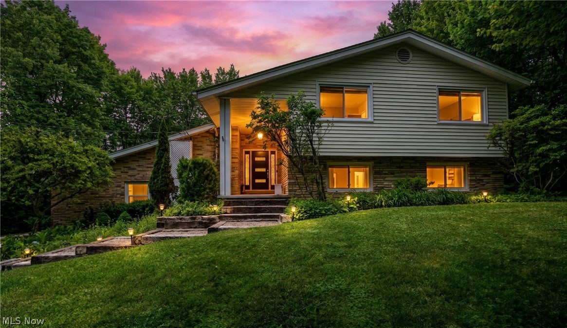 3136 Roberts Drive