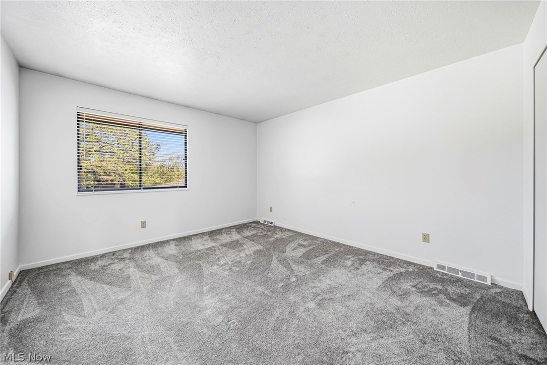 Woodhawk Club Condo - Residential